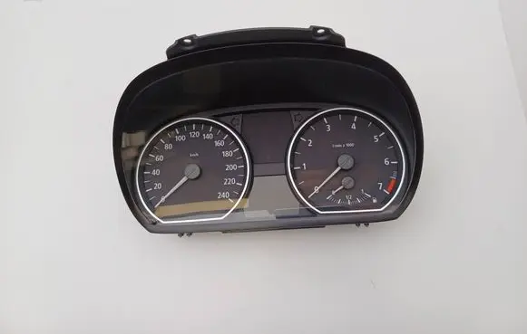 Speedometer (instrument cluster)