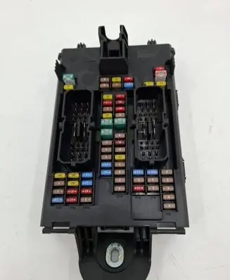 Volvo V60 Fuse module 31682732 K067R