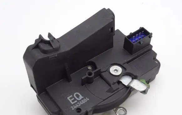 Opel Corsa C Front door lock 24434884