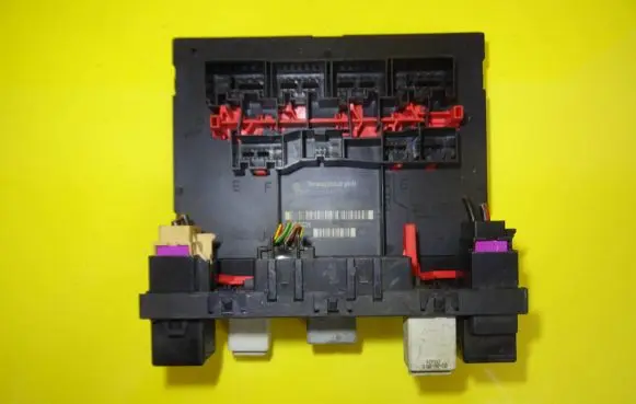 Volkswagen Touran I Comfort/convenience module 3C0937049D