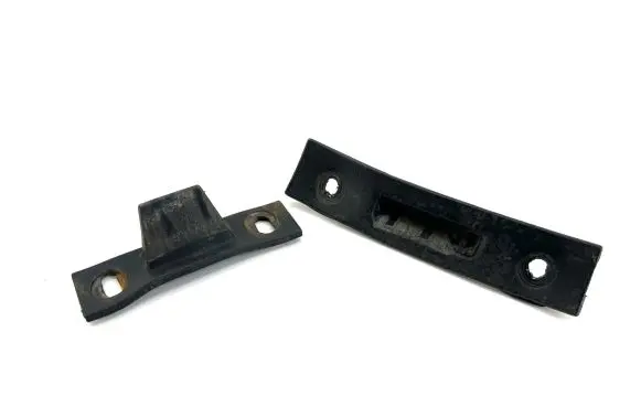 Mercedes-Benz Vito Viano W639 Sliding door lock loop/hook striker A6397660162 04894095AA