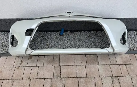 Toyota Yaris Front bumper