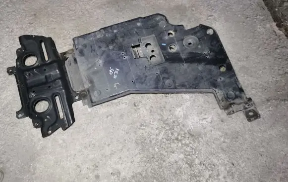 Volvo S60 Engine splash shield/under tray A2036190138