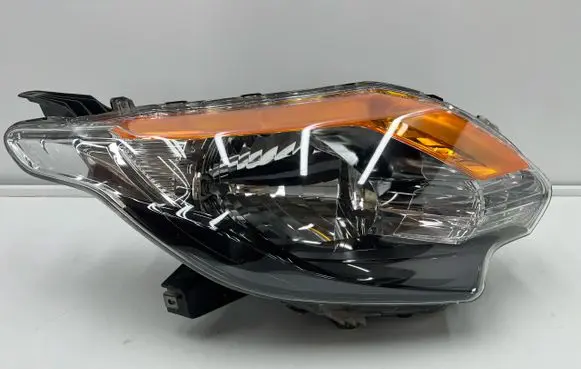 Mitsubishi L200 Headlight/headlamp 