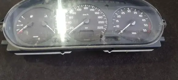 Renault Scenic I Speedometer (instrument cluster) 7700847784
