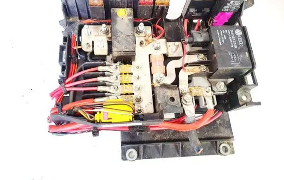 Volkswagen Touareg I Fuse box set 0422530639 7l0937548a