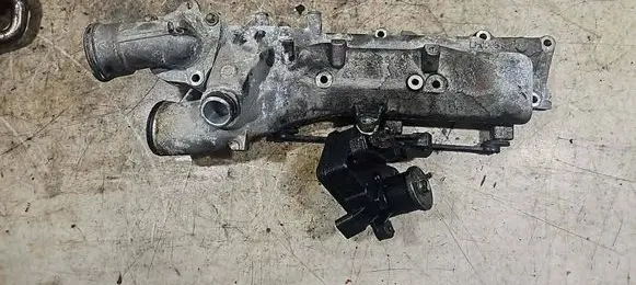 Mercedes-Benz Vito Viano W639 Intake manifold LF00051