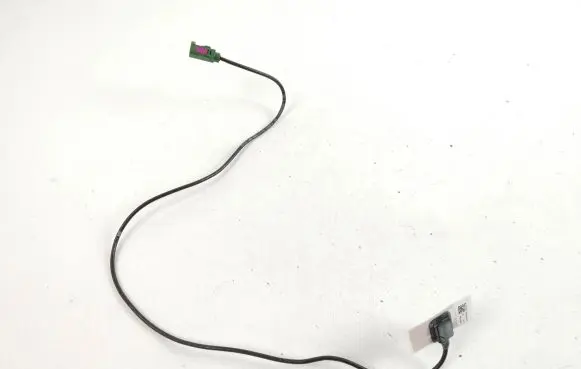 Tesla Model S Bluetooth antenna 105239300E