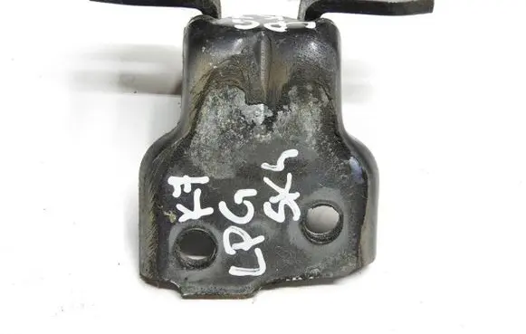 Suzuki SX4 Front door upper hinge 