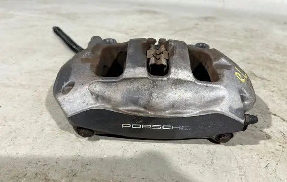 Porsche Cayenne (92A) Rear brake caliper 7P5615403AL 030716BM5