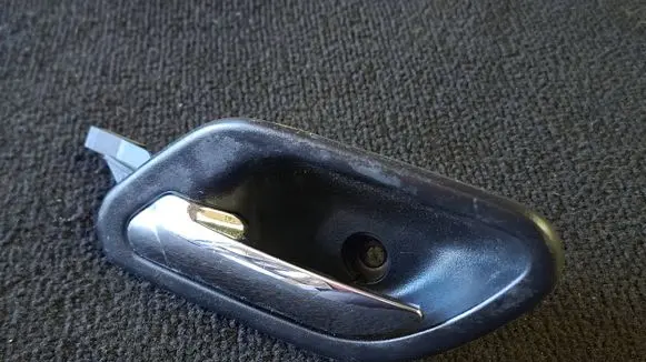 BMW 5 E39 Front door interior handle 8226049