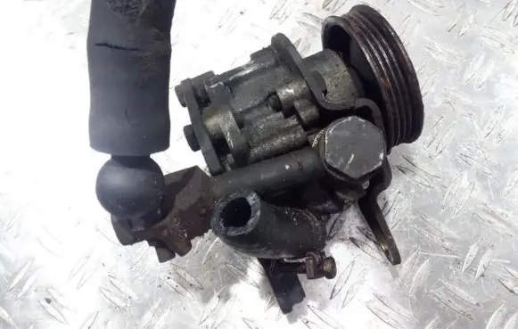 Nissan Micra Power steering pump