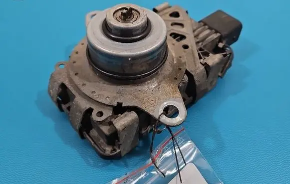 BMW 5 G30 G31 G38 Front gearbox reducer motor 8687376 IMPRK1551792