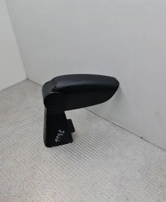 Suzuki Splash Armrest