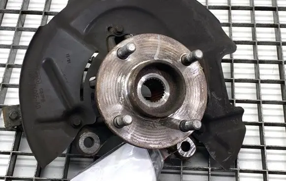 Ford Fiesta Front wheel hub spindle knuckle 