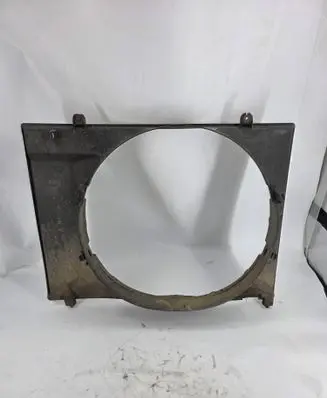 Mitsubishi Pajero Radiator cooling fan shroud MR404894