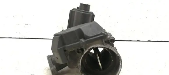 Volkswagen Golf Plus Throttle valve 03G129637A 03G131502