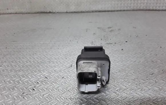 Toyota Corolla Verso AR10 Glow plug pre-heat relay 2861067010
