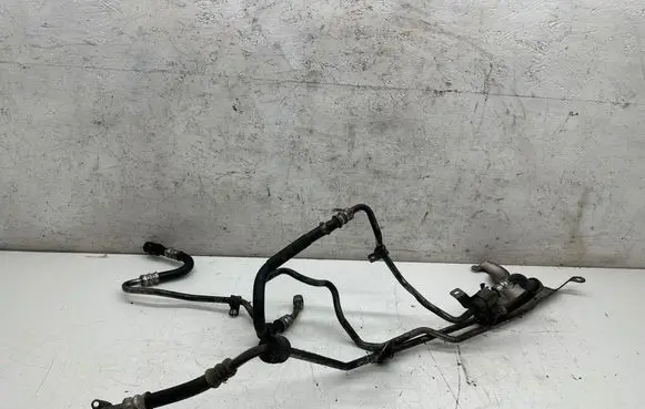 BMW X6 M Gearbox oil cooler pipe/hose P678471106