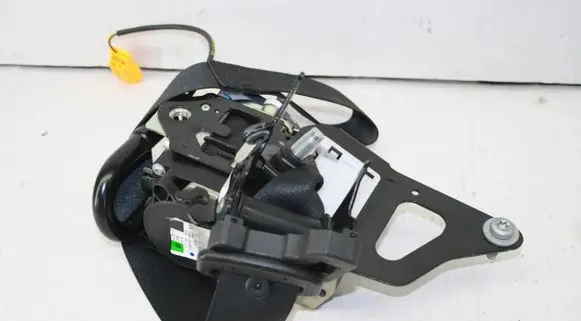 Mercedes-Benz E W213 Front seatbelt A2388602900