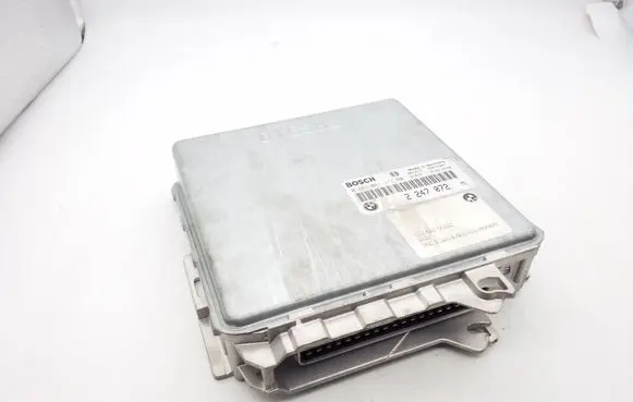 BMW 5 E39 Engine control unit/module ECU 2247072 0281001373