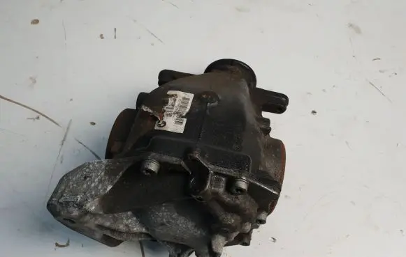 BMW 6 G32 Gran Turismo Rear differential 7603759 242332C003 0717