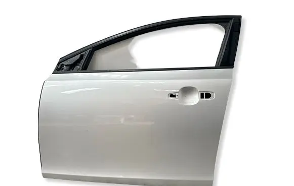 Volvo V40 Front door 