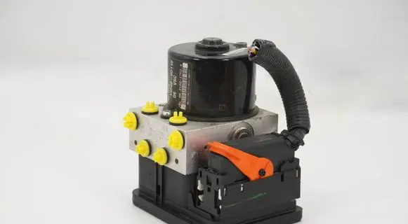 Toyota Yaris ABS Pump 445400D110 895410D140