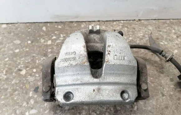 Volvo S90, V90 Front brake caliper 31665734