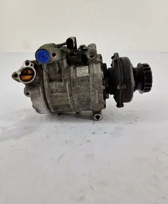 Volkswagen Touareg I Air conditioning (A/C) compressor (pump) 7H0820805E