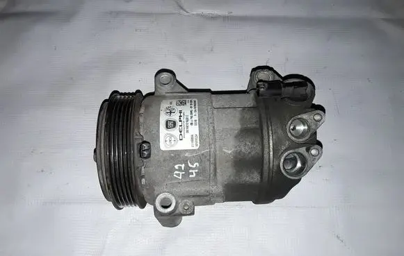 Alfa Romeo Giulietta Air conditioning (A/C) compressor (pump) 50509534