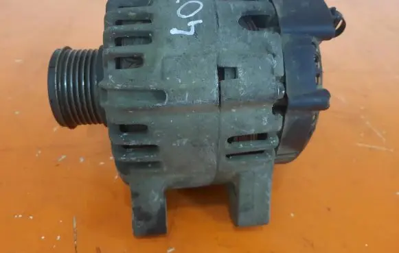Peugeot 407 Generator/alternator 9646321780