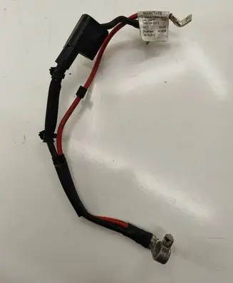 Volkswagen Golf VII Positive cable (battery) 5Q0971228 04102013 TAB016507E