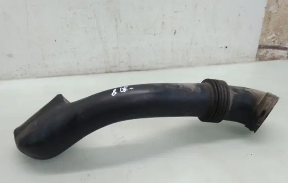 Audi A8 S8 D2 4D Air intake hose/pipe 078129643C