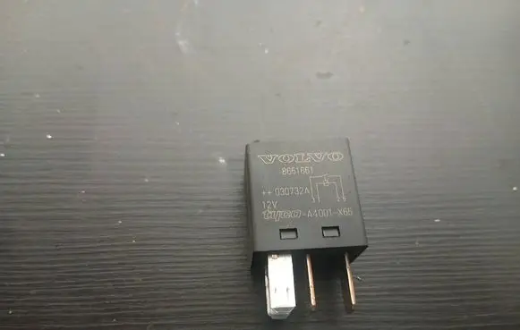 Volvo XC90 Other relay 8651661 030732A