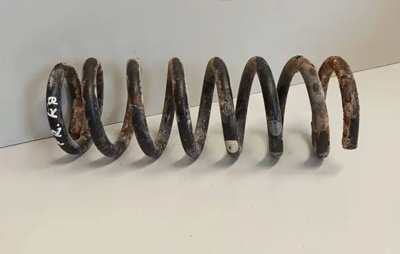 Suzuki Grand Vitara I Front coil spring