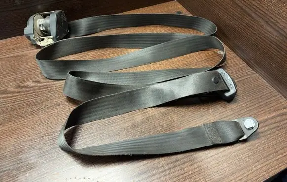 Iveco Daily 3rd gen Front seatbelt 43594 30001942A
