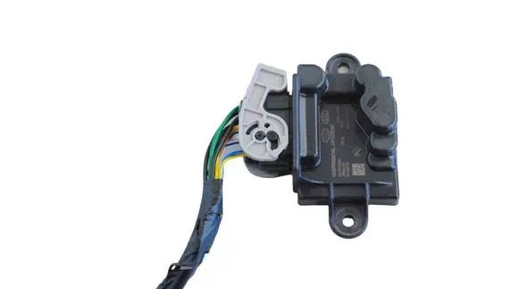 KIA Stinger Fuel injection pump control unit/module 33040J5000
