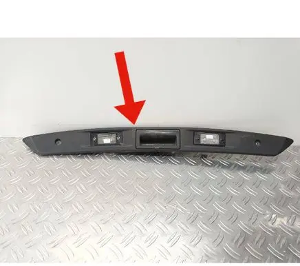 Volkswagen Tiguan Trunk door license plate light bar 5N0827566B 07211
