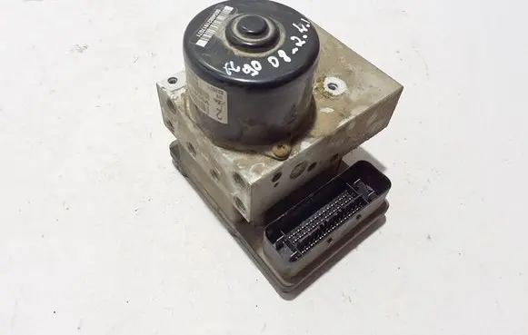 Volvo XC90 ABS Pump 30793444