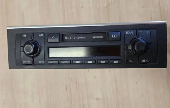 Audi A4 S4 B6 8E 8H Radio/CD/DVD/GPS head unit 8E0035152C