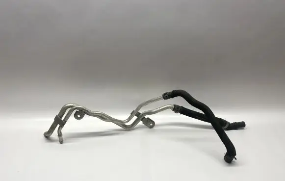 Audi A8 S8 D4 4H Engine coolant pipe/hose 4H0121034F 4H0819334C