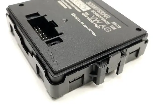 Volkswagen Tiguan Central body control module 3Q0907530AR