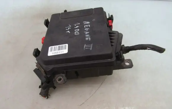 Renault Megane III Fuse box set 284B65125R