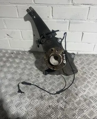 BMW 5 F10 F11 Front wheel hub