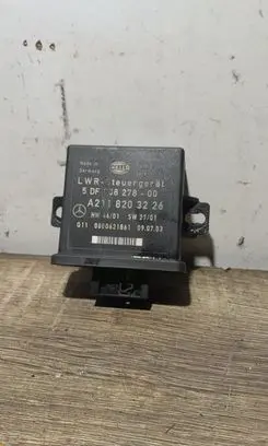 Mercedes-Benz E W211 Light module LCM 2118203226