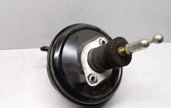 Audi A4 S4 B5 8D Brake booster 4B3612105