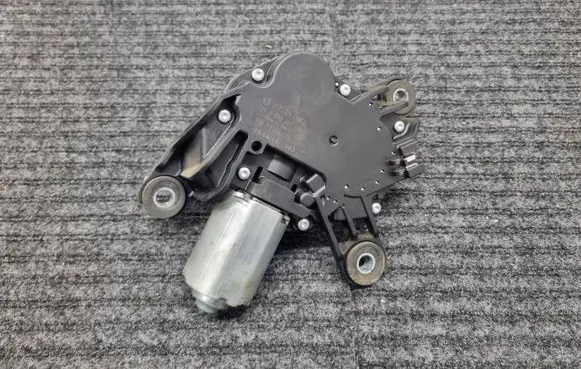 Volvo V50 Rear window wiper motor 0390201590 13166415 050414003