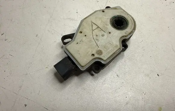 Ford F150 Radiator active air flap actuator 61357 EL348476BC MAGS0008D05