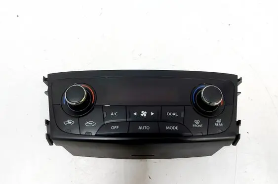 Suzuki SX4 S-Cross Climate control unit 39510-61M10